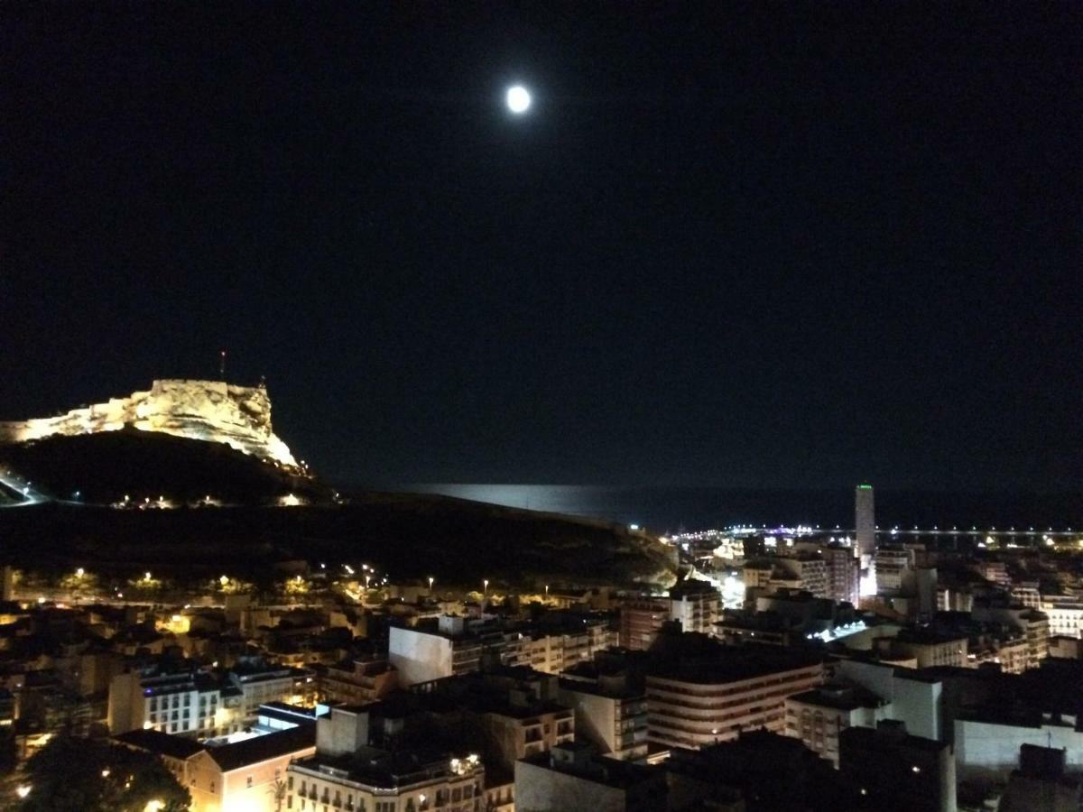 Suite Sun And Sea Alicante Bagian luar foto