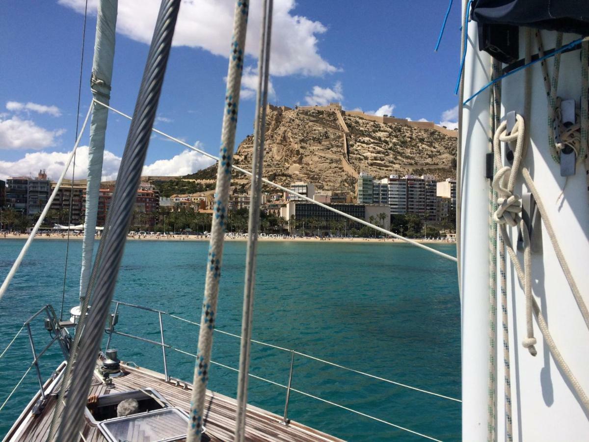 Suite Sun And Sea Alicante Bagian luar foto
