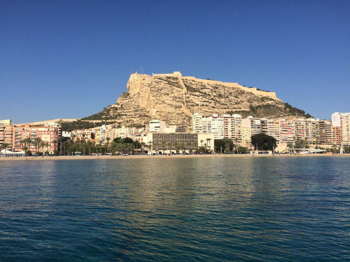 Suite Sun And Sea Alicante Bagian luar foto